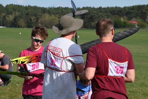 071-ARE_2386