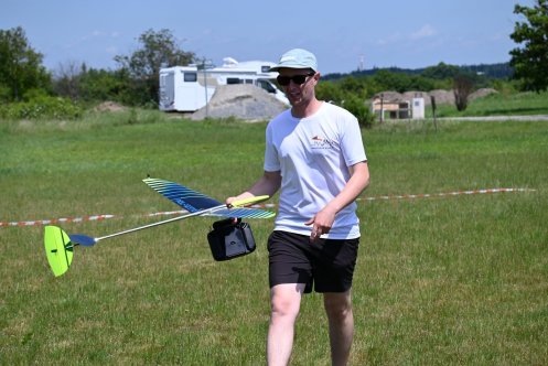 031-ARE_3976