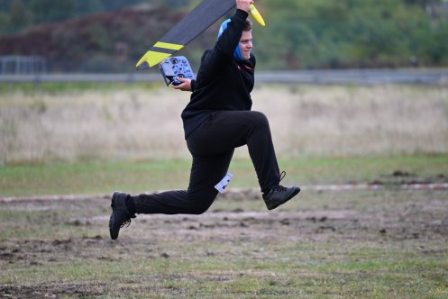 090-ARE_7437