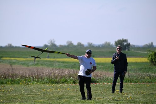 011-ARE_8379