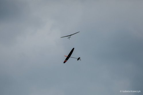 058-IZAK8916