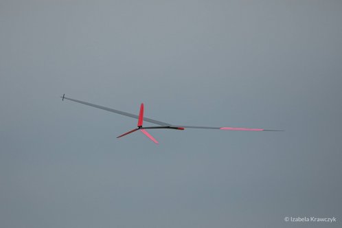 025-IZAK1304