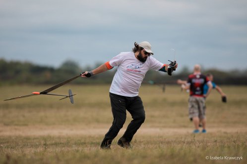 123-IZAK2387