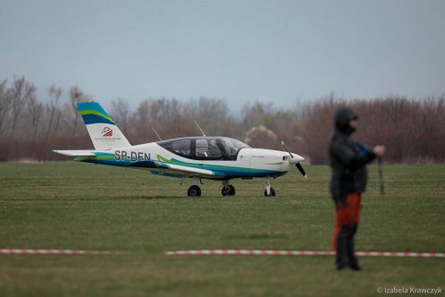 027-IZAK8411