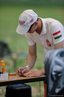058-IZAK1236